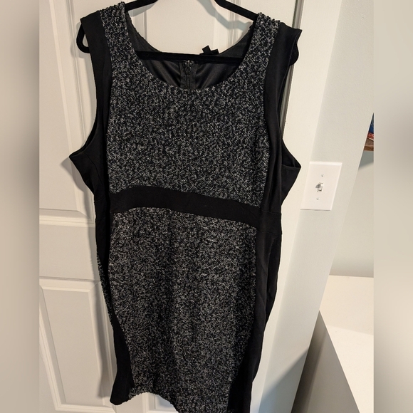 Torrid Black and Gray Women's Dress business casual wiggle style - Picture 1 of 7